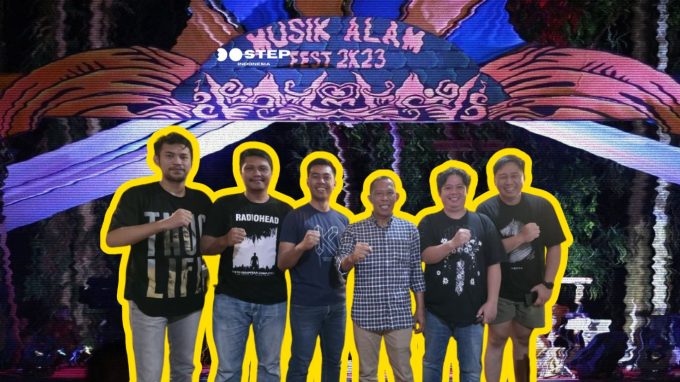 Festival musik tahunan Musikalamfest 2K26 dipastikan kembali digelar pada 25–26 September 2026 di Taman Enggang, Tanjung Selor. Tahun ini menjadi momentum istimewa karena festival yang lahir dari semangat komunitas seni lokal tersebut memasuki usia 10 tahun atau satu dekade penyelenggaraan.